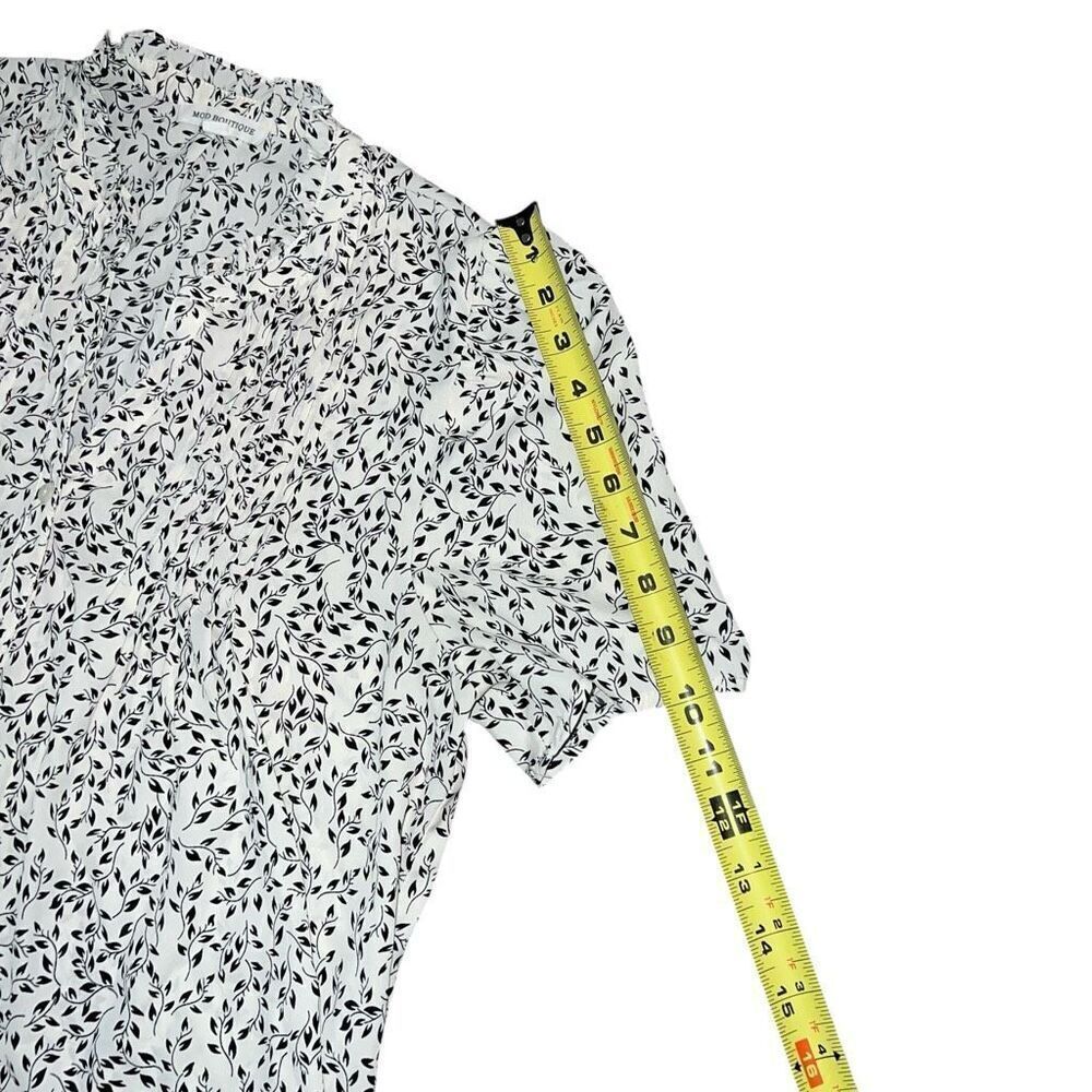 MOD BOUTIQUE Cream & Black leaf Print V-Neck Blouse L - Picture 5 of 7